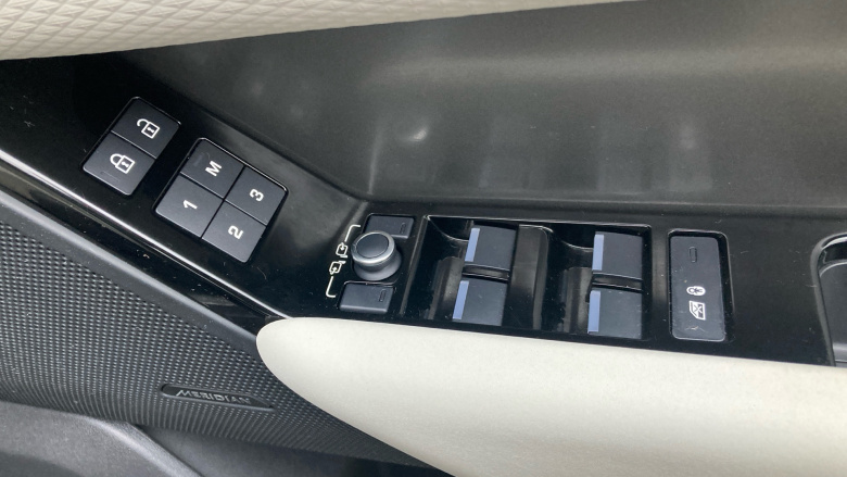 Land Rover Range Rover Velar 2.0 P400e SE 5dr Auto Estate